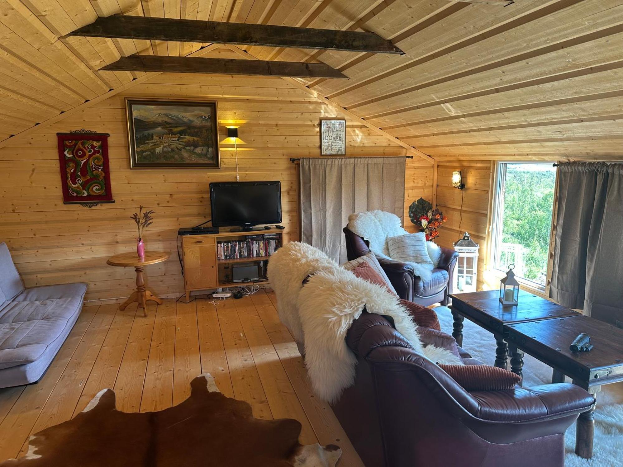 Koselig Med Uthus Pa Vakre Dovrefjell Semesterbostad